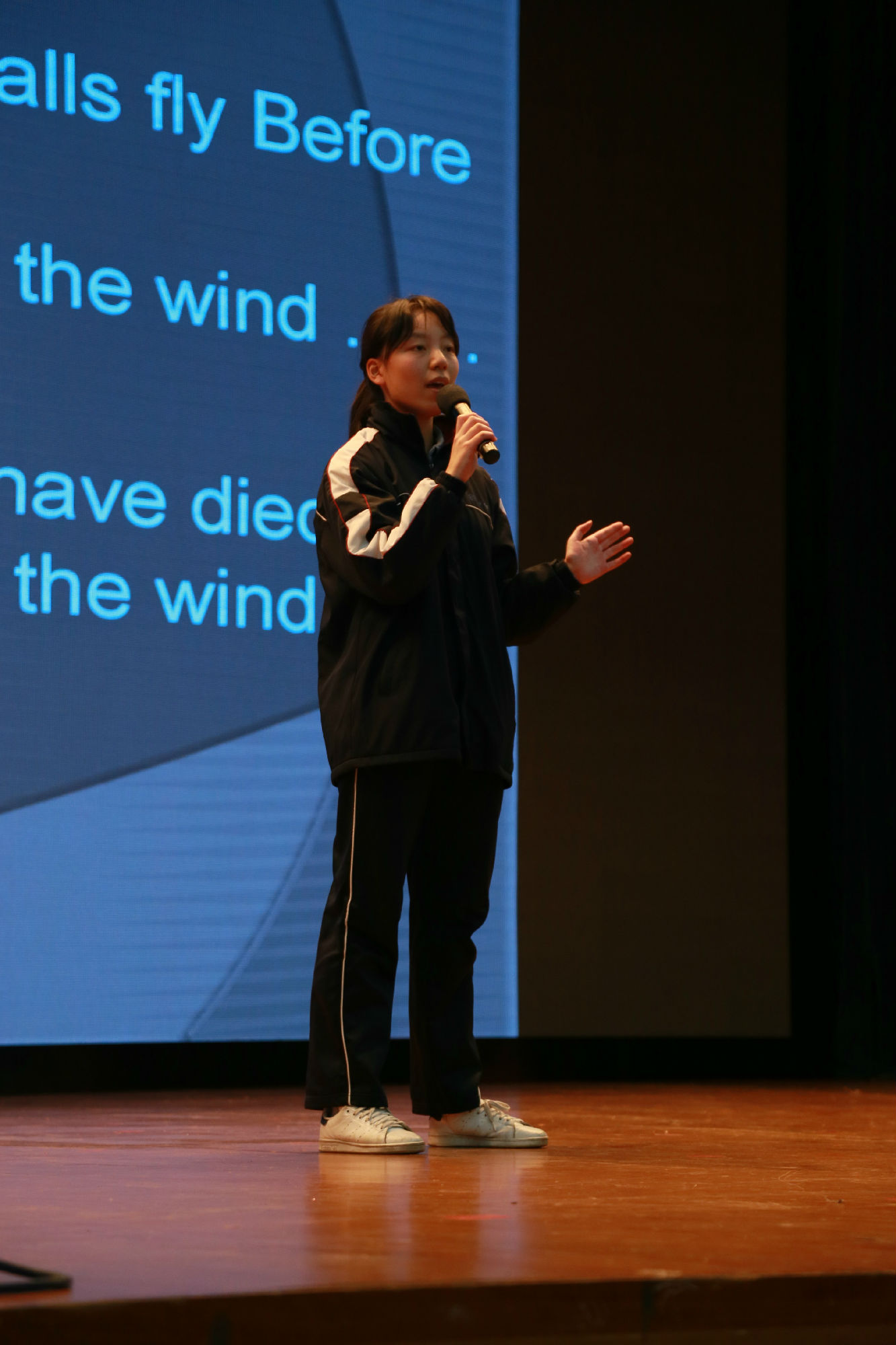 2六位演讲同学照片 (5).JPG