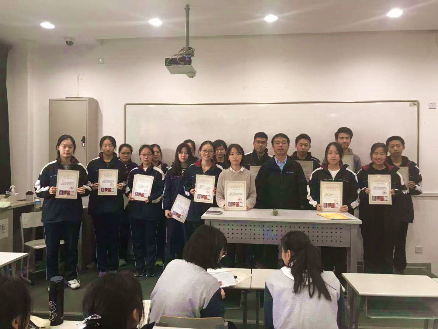 微信图片_20181129132338_副本.jpg